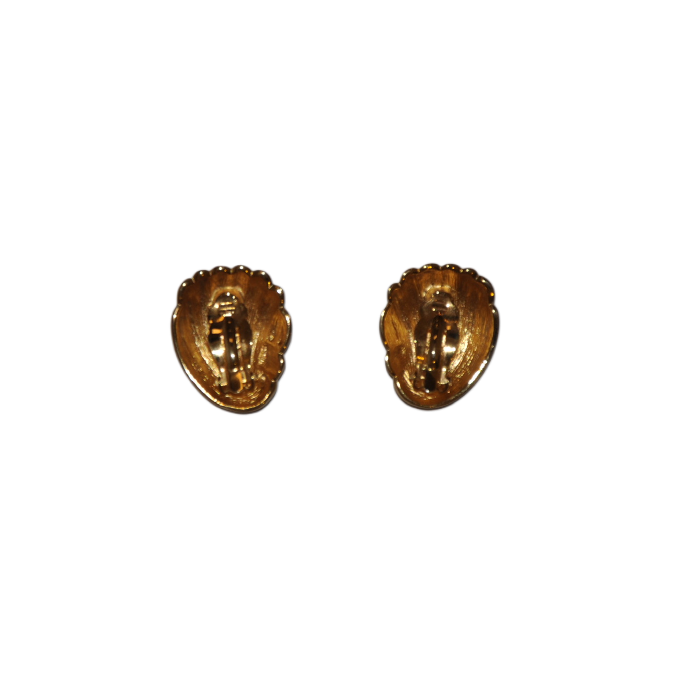 Swirled Shell Clip-on Earrings