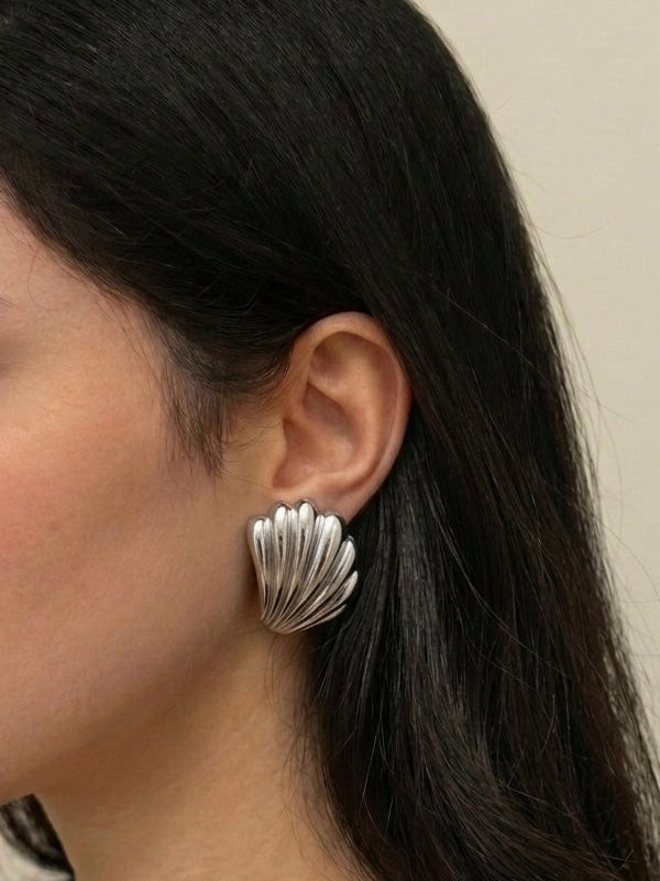Large Shell Clip-on Earrings