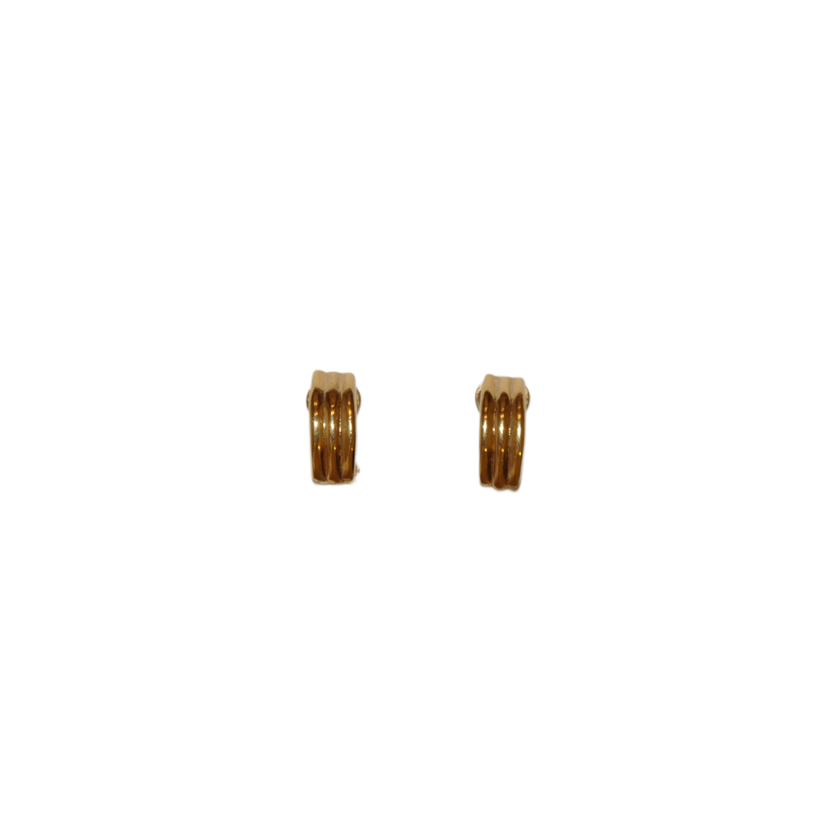 Ribbed Curve Clip-on Earrings